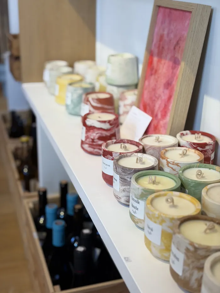 Bougies Au coin du feu en rayon chez une boutique partenaire